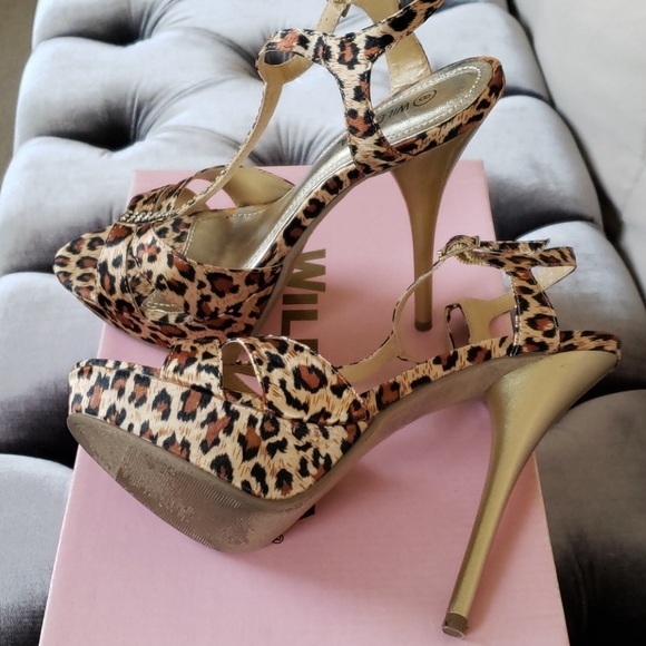 Satin leopard heels - Picture 5 of 5